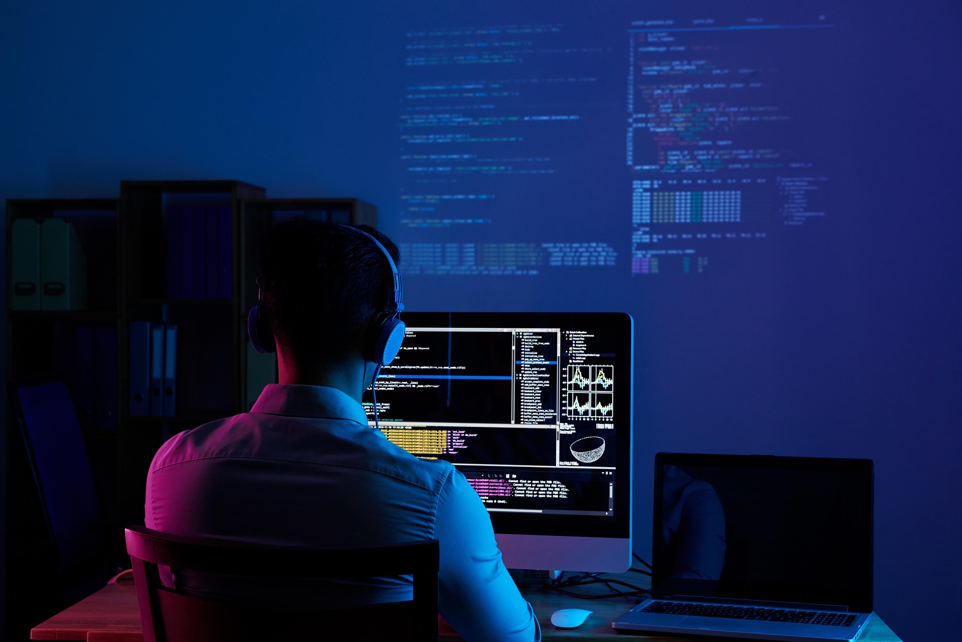 Creating Realistic Simulations - A Developer's Technical Guide
